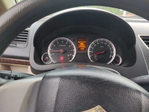 Imagen 6 de 15 de Suzuki Swift Dzire Sedán 4 Puertas