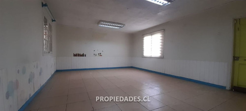 Casa En Venta De 3 Dorm. En Ñuñoa