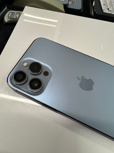 Apple Iphone 13 Pro Max ( 128gb) Azul Sierra / At&t O Unefon / Detalle* Azul Sierra (Reacondicionado)