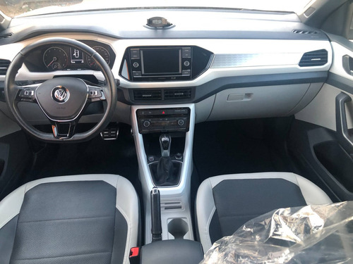 Imagem 5 de 8 de Volkswagen T-cross 1.4 250 Tsi Total Flex Highline