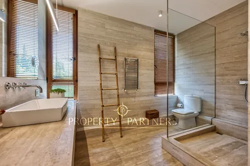 Exclusivo Y Único Penthouse De 3 Pisos Con Espect...