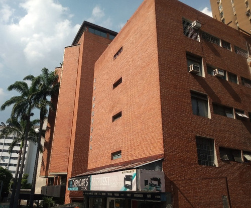 Venta. Apartamento. Clnas De Bello Monte (kh)