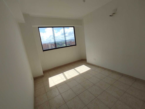 Imagen 5 de 13 de Invalmhouse Inmobiliaria. Villas Partenopemar Apartamentos Entrada De Higuerote 1 Hab Y 2 Hab
