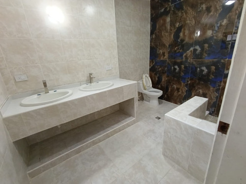 (hl28) Vendo Hermosa Casa En Colinas De Guataparo