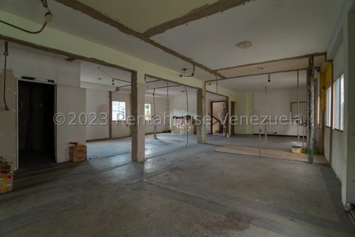 Edificio Comercial En Alquiler En Chacao Cda 25-5274 Yf