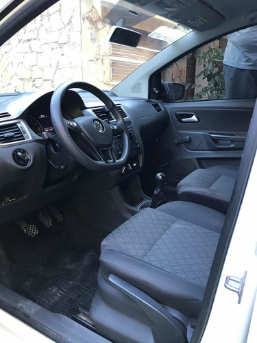 Volkswagen Suran 1.6 Comfortline 101cv 2016
