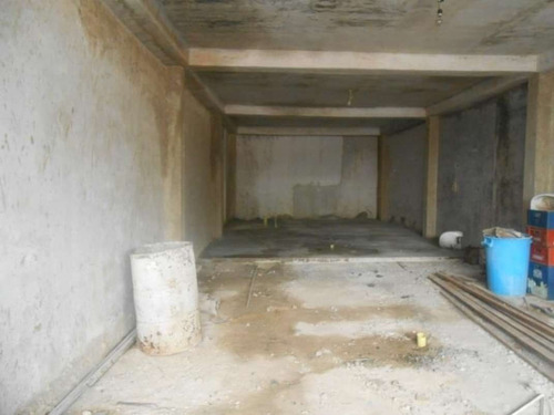 Imagen 3 de 7 de Rivero Bienes Raíces Vende Local Obra Gris En Palo Negro / 04124959888