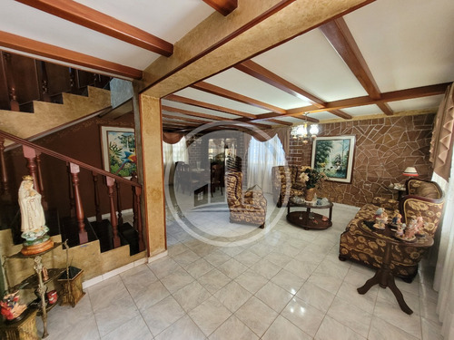 Casa En Venta El Castaño 001jsc