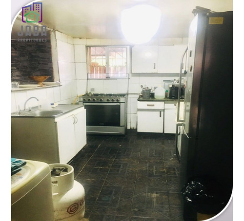 Casa Con Amplio Terreno, En La Comuna El Bosque