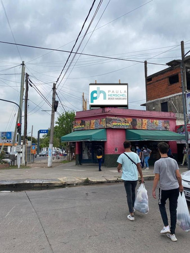Imagen 4 de 6 de Local - Pilar