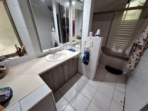 Casa En Venta De 4 Dorm, 4 Baños Mas Servicios 2 Salas Estar