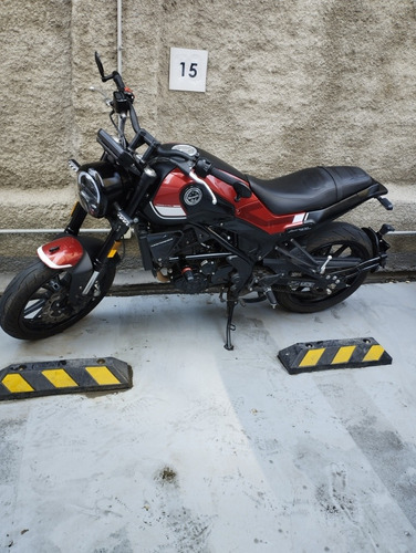 Imagen 14 de 15 de Benelli Leoncino 250