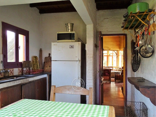 Kaaguy Porá En Villa Serrana