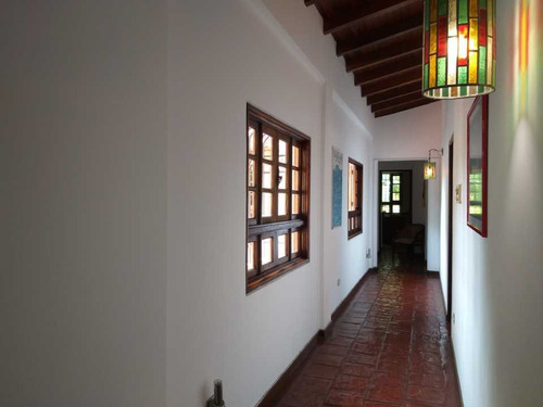 Imagen 23 de 30 de Se Vende Hermosa Casa Colonial 550m2 7h/6b/4p La Lagunita 7108
