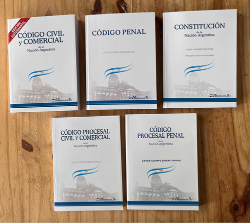 Penal + Civil +constitución +proc Penal +proc Civil. 5libros