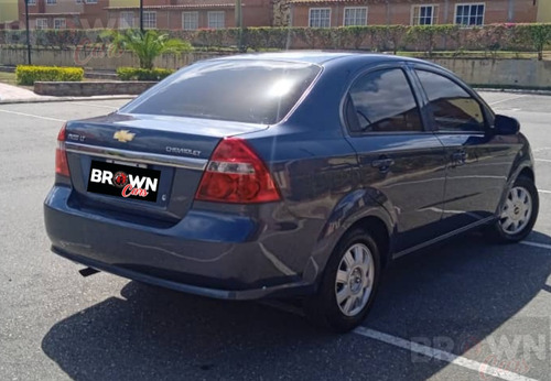 Imagen 2 de 10 de Chevrolet Aveo Lt Automático
