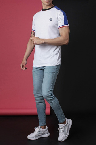 Imagen 3 de 3 de Remera Tira En Manga Hombre No End 38251