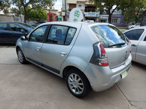 Renault Sandero 1.6 16v Privilege Navegador - 2013 - Gnc -