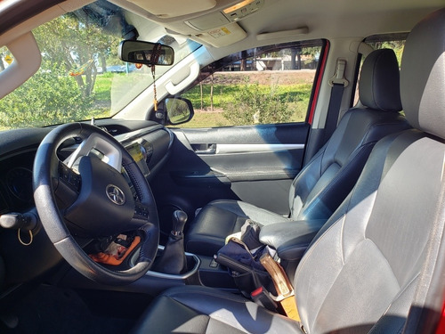 Toyota Hilux 2.8 Cd Srx 177cv 4x4 2017