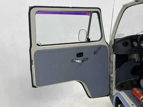 Volkswagen Kombi 1.6 Std 8v Gasolina 3p Manual