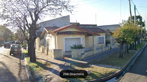 Hermosa Casa Con Local Comercial En Venta Ubicado En Llavallol