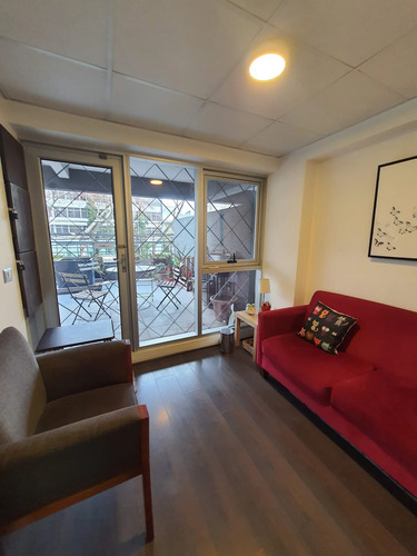 Moderna Y Amplia Oficina Con Gran Terraza En Providencia