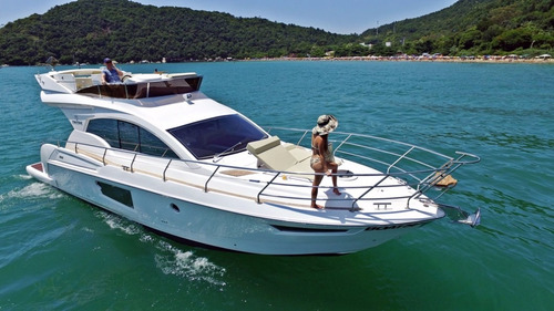 Imagem 12 de 14 de Triton 520 Fly D6 440 Duo Prop Diesel