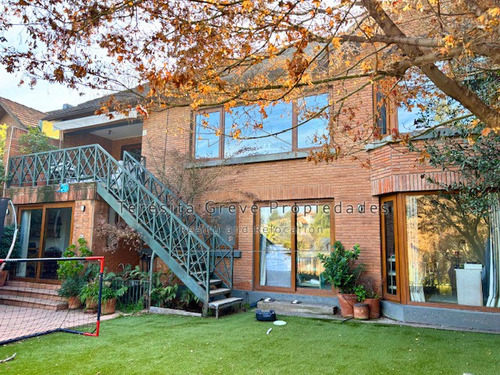Excelente Casa Condominio El Huinganal