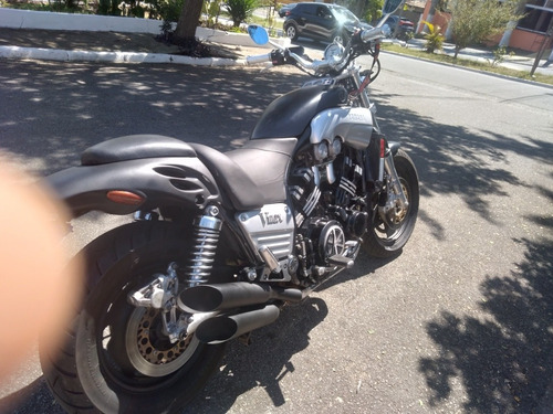 Imagem 6 de 13 de Yamaha Vmax1200