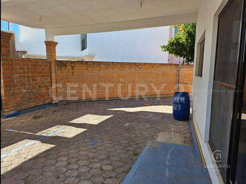 Casa En Venta En Col. Quintas Del Sol Chihuahua, Chih.