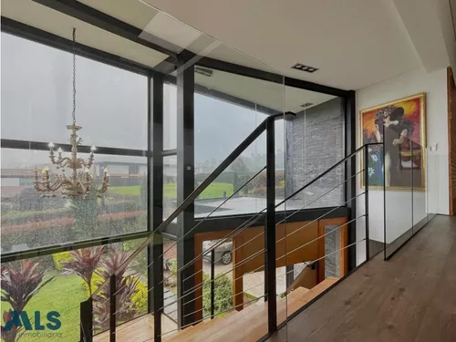 Casa En Venta, Alto De Las Palmas. Bellaterra.(mls#249400)