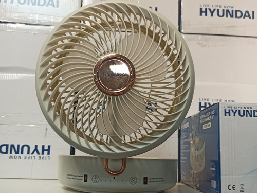 Mini Ventilador Portátil Personal 8  Hyundai 4 Vel Luz 