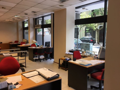 Imagen 1 de 4 de Local En Venta En Excelente Esquina Microcentro