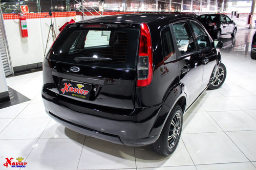 Ford Fiesta 1.0 8v Flex 5p