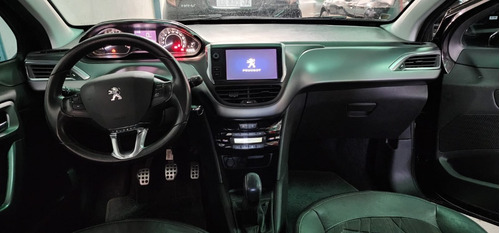 Imagen 10 de 21 de Peugeot 208 Feline 1.6 Año 2016 - Nortautolp