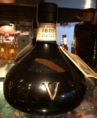 Whiskey Revolve De Chivas Regal