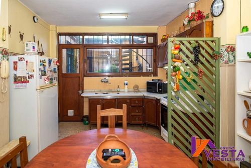 Imagen 6 de 17 de Mendoza Al 300-tipo Ph-venta-centro..