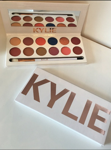 Paleta De Sombras Kylie Peach Palette.