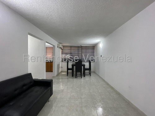 Excelente Apartamento En Alquiler En Urbanización Privada Narayola La Morita Amoblado Piso Bajo Listo Para Mudarse Nela 25-17684