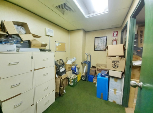 Imagen 6 de 7 de La Urbina Calle 3 - Cómoda Oficina De 67 M2 Con Baño Y Puesto De Estacionamiento Br