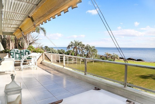 Apartamento En Venta De 3 Dormitorios En Punta Ballena