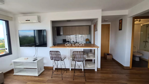 Departamento En Venta En Torre Barcelona, Maldonado