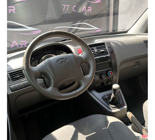 Hyundai Tucson 2.0 MPFI GL 16V 142CV 2WD GASOLINA 4P MANUAL