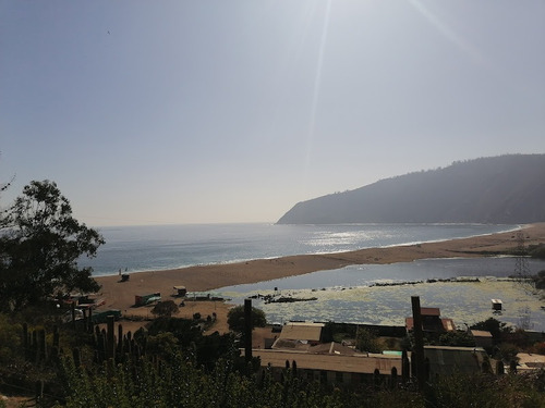 Terreno Urbanizado En Primera Línea Con Vista A La Playa.