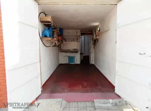 Casa En Venta 2 Dormitorios, 1 Baño, Balcón, Azotea Y Garaje-josé Antonio Cabrera -unión