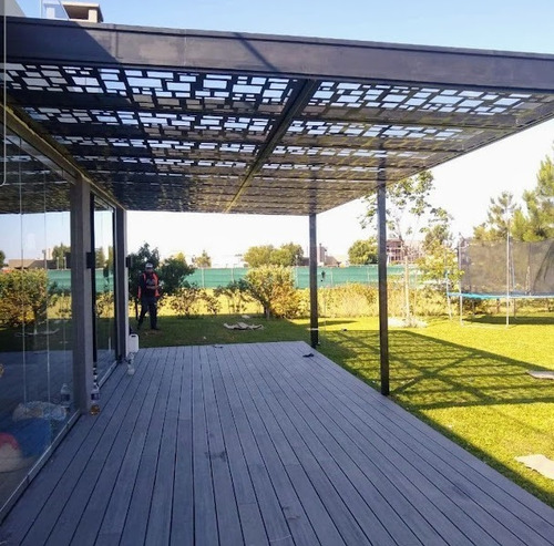 Pergolas En Hierro Con Chapa Perforada Decorativa
