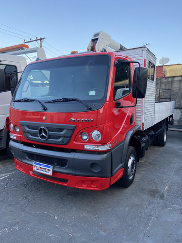 Mb Accelo 815 2014 Com Cesto Aéreo