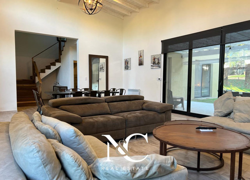 Casa En Venta En Costa Esmeralda