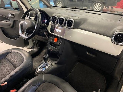 Imagem 8 de 13 de Citroën Aircross 1.6 Shine 16v Flex 4p Automático