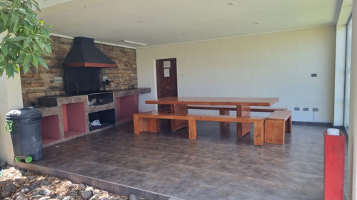Imagen 2 de 11 de Departamento Ubicado En Sector De Alta Conectividad